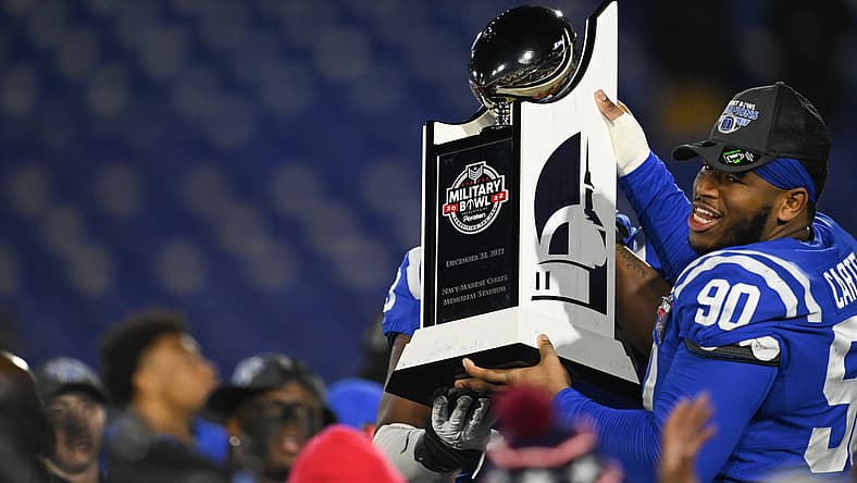 college football bowl: military bowl trophy
