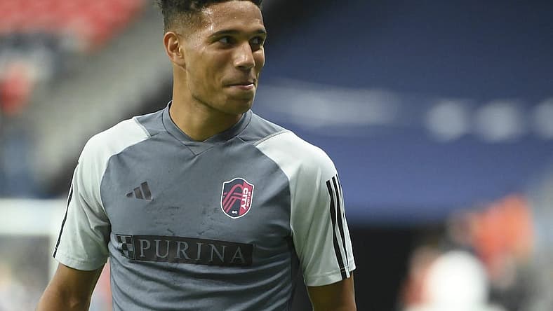 Oct 4, 2023; Vancouver, British Columbia, CAN; St. Louis City SC forward Nicholas Gioacchini (11) during warm ups prior to the game against the Vancouver Whitecaps FC at BC Place. Mandatory Credit: Anne-Marie Sorvin-USA TODAY Sports
