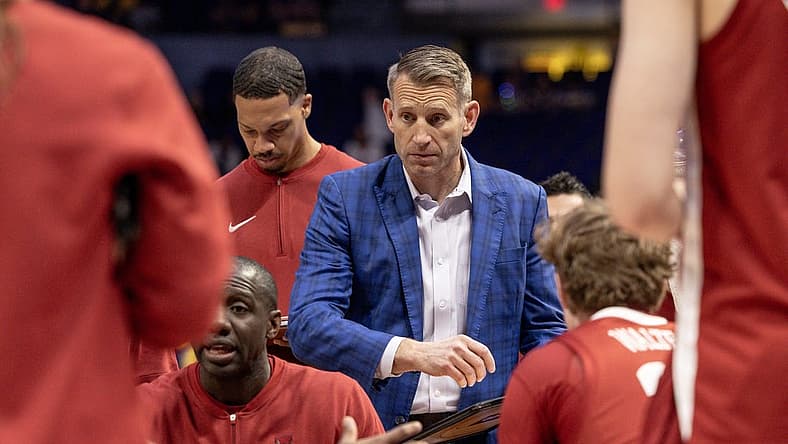 Feb 10, 2024; Baton Rouge, Louisiana, USA; Alabama Crimson Tide head coach Nate Oats speaks to his players during a time out in the first half against the LSU Tigers at Pete Maravich Assembly Center. Mandatory Credit: Stephen Lew-USA TODAY Sports