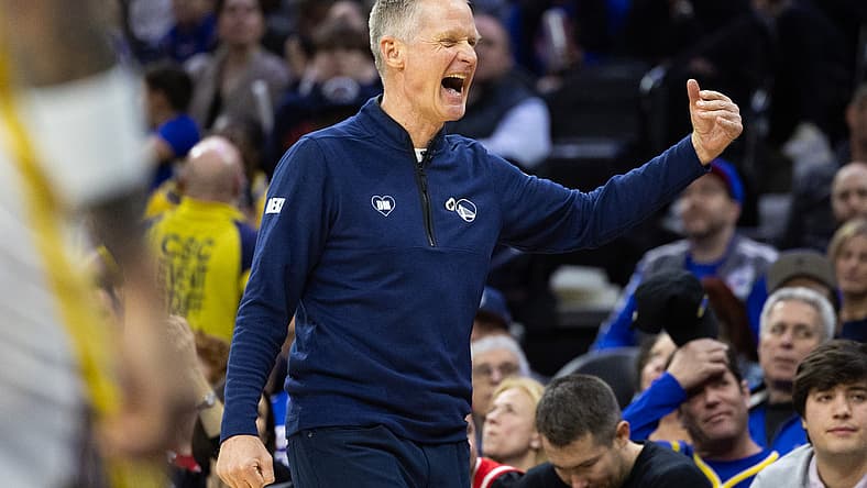 Golden State Warriors head coach Steve Kerr