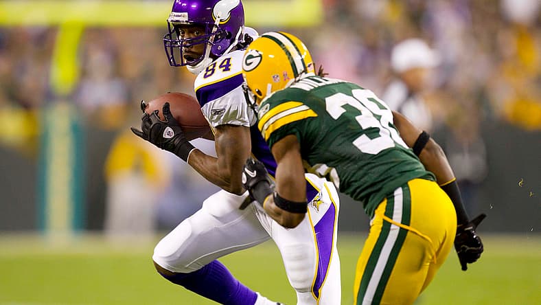 NFL: Minnesota Vikings at Green Bay Packers
