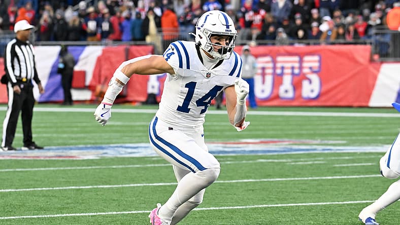 NFL: Indianapolis Colts at New England Patriots