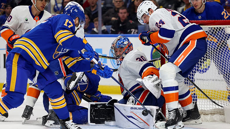 NHL: New York Islanders at Buffalo Sabres