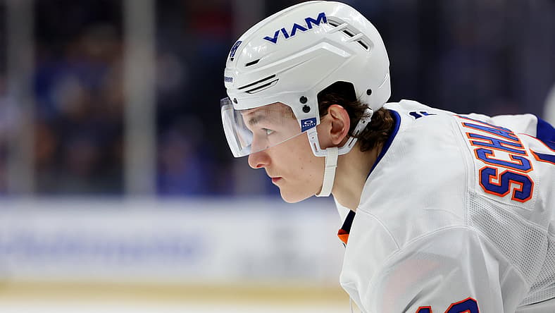 NHL: New York Islanders at Buffalo Sabres