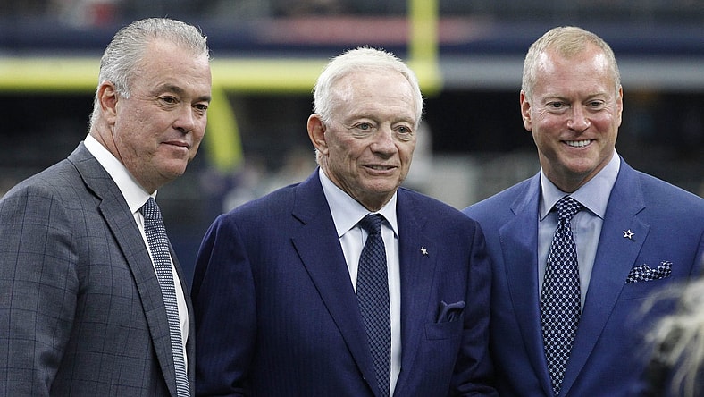Jerry Jones, Stephen Jones