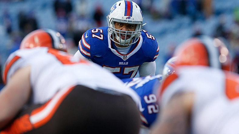 Dec 18, 2016; Orchard Park, NY, USA; Buffalo Bills outside linebacker Lorenzo Alexander (57) against the Cleveland Browns at New Era Field. Buffalo beats Cleveland 33 to 13. Mandatory Credit: Timothy T. Ludwig-USA TODAY Sports