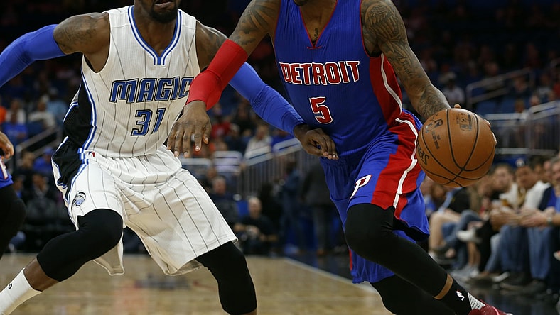 Mar 24, 2017; Orlando, FL, USA; Detroit Pistons guard Kentavious Caldwell-Pope (5) drives to the basket as Orlando Magic forward Terrence Ross (31) defends during the first quarter at Amway Center. Mandatory Credit: Kim Klement-USA TODAY Sports