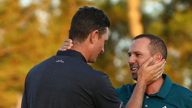 Justin Rose congratulating Sergio Garcia at the 2017 Masters