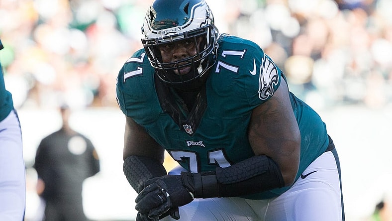 The Eagles have signed Jason Peters to an extension.