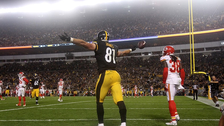 Steelers TE Jesse James looks on the verge of breaking out.