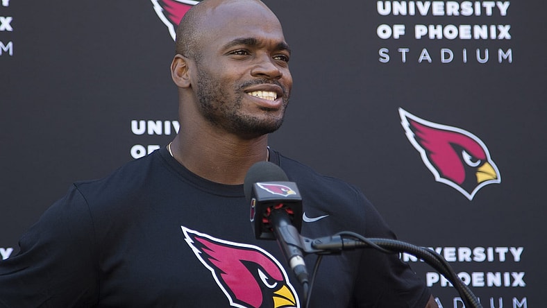 Adrian Peterson makes his debut with the Cardinals