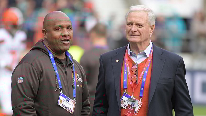 Cleveland-Browns-Jimmy-Haslam-Hue-Jackson