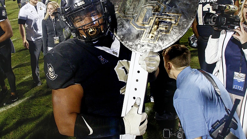 UCF Knights celebrate win over South Florida on Black Friday