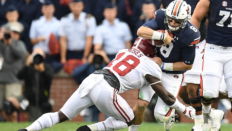 Alabama linebacker Dylan Moses