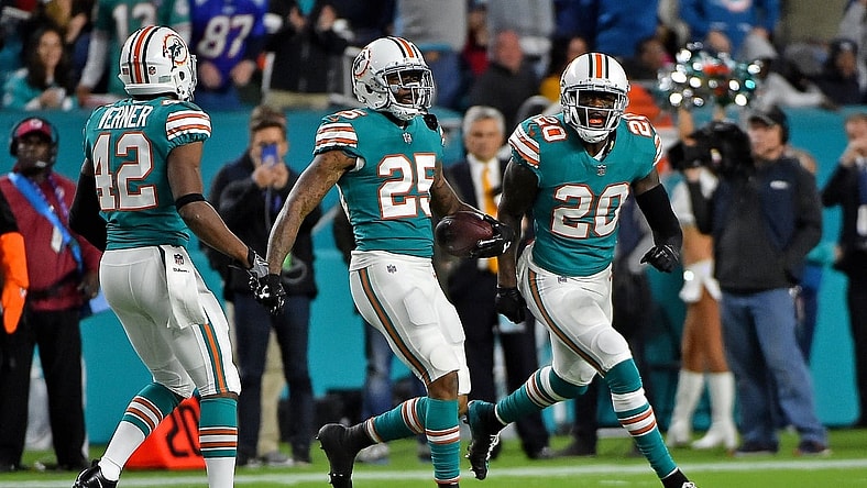 Xavien Howard NFL trade