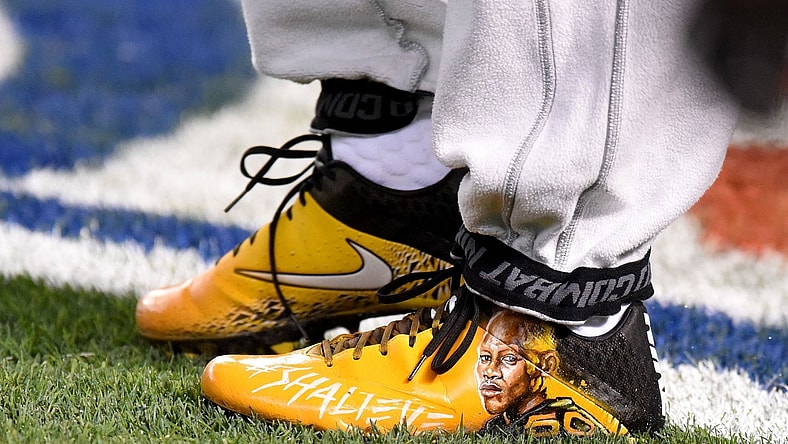 Ryan Shazier shoes