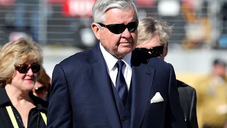 Panthers owner Jerry Richardson