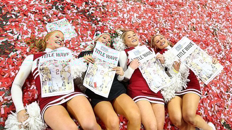 Alabama cheerleaders