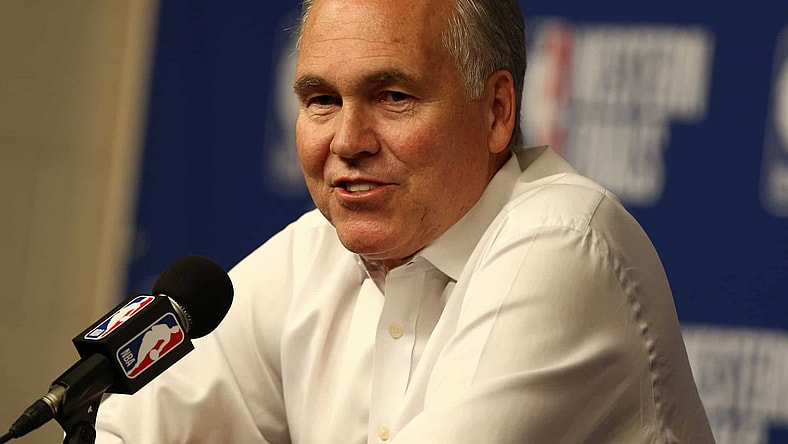 Rockets head coach Mike D'Antoni