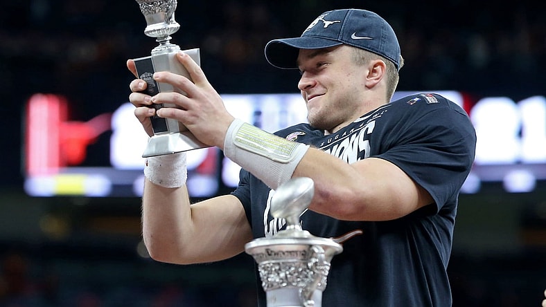 Texas Longhorns quarterback Sam Ehlinger