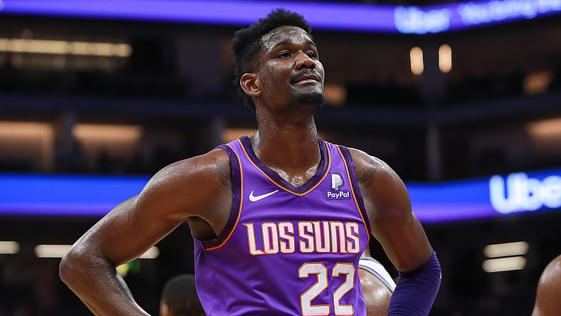 Deandre Ayton injury