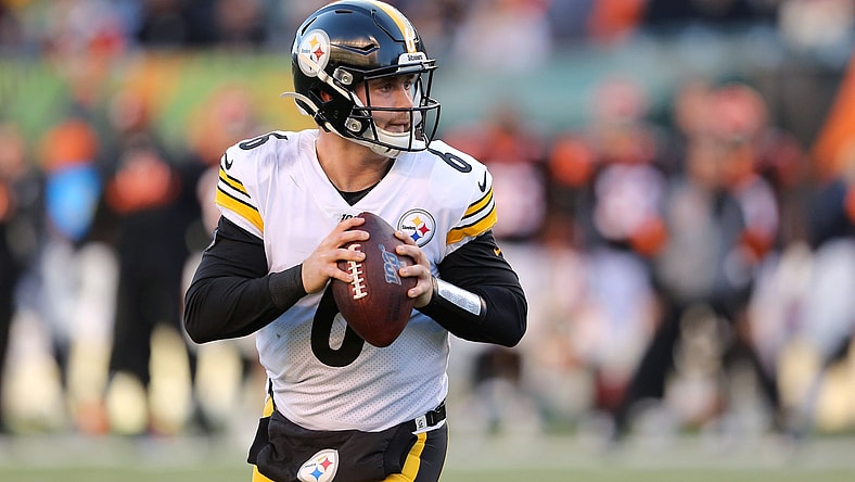 Devlin Hodges starting QB