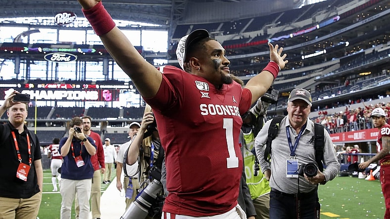 Jalen Hurts named Eagles starter