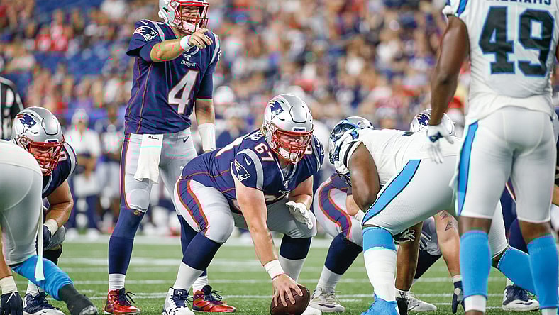 Jarrett Stidham calls audible for New England Patriots