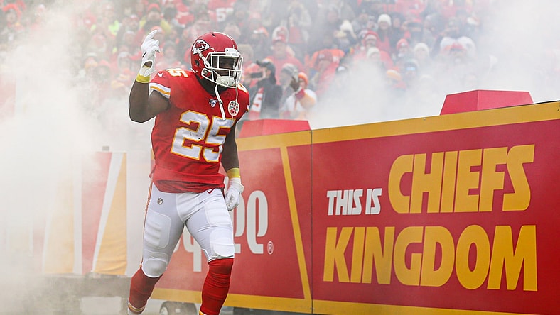 Chiefs' LeSean McCoy before game against the Raiders