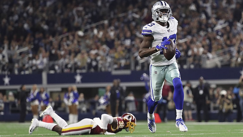 Michael Gallup runs for touchdown