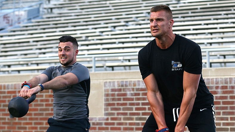 Rob Gronkowski workout