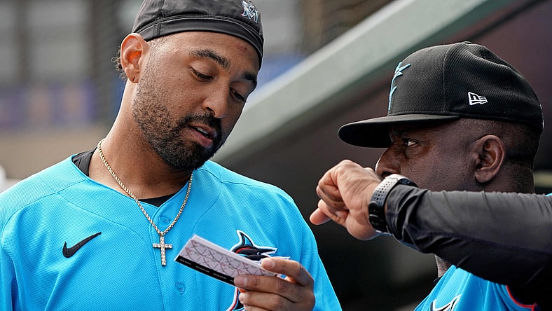 Matt Kemp during a Spring Training game for the Marlins.