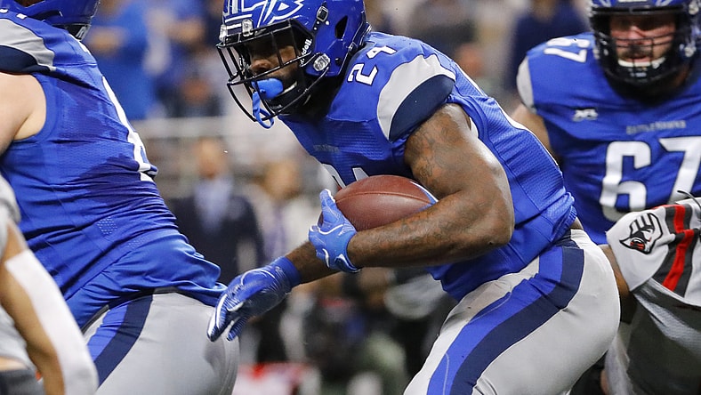 St. Louis BattleHawks running back Matt Jones during XFL game