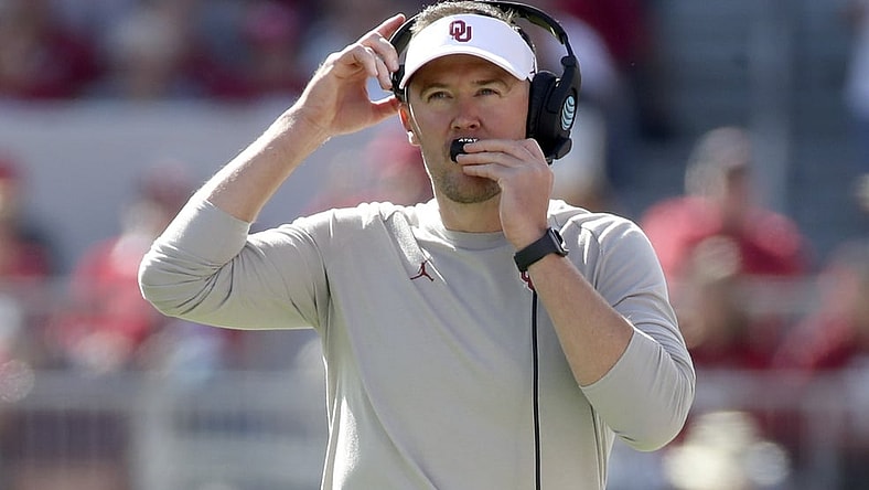 Oklahoma Sooners football coach Lincoln Riley