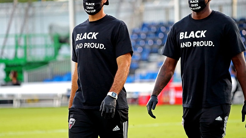 MLS-soccer-players-wearing-blacklivesmatter-shirts