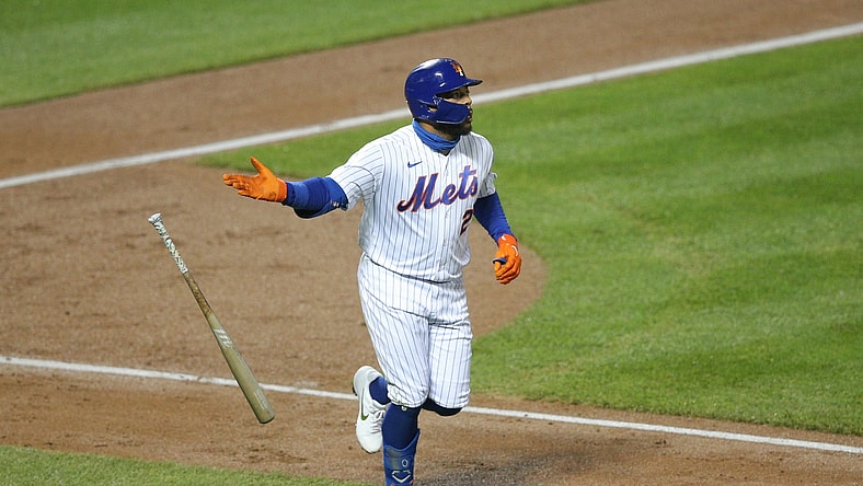 New York Mets designated hitter Dominic Smith