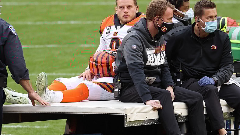 Bengals QB Joe Burrow suffers knee injury