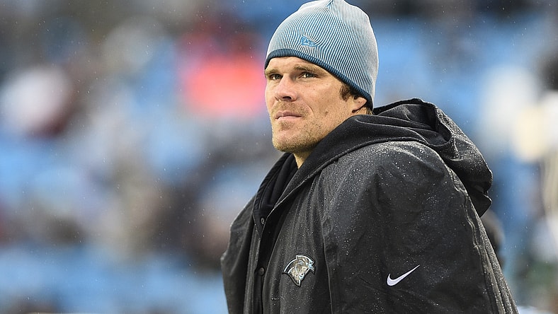 Pro Bowl TE Greg Olsen announces retirement.