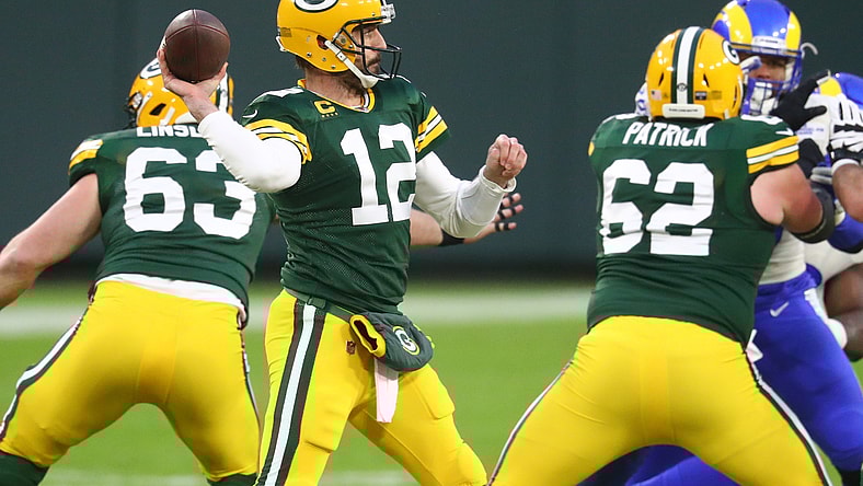 WATCH: Aaron Rodgers launches amazing 4th-quarter TD pass in 2021 NFL playoffs