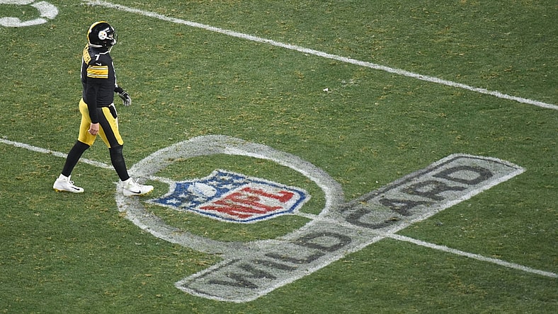 Jan 10, 2021; Pittsburgh, PA, USA; Pittsburgh Steelers quarterback Ben Roethlisberger (7) walks off the field after throwing an interception to Cleveland Browns outside linebacker Sione Takitaki (not pictured) in the fourth quarter of an AFC Wild Card playoff game at Heinz Field. Mandatory Credit: Philip G. Pavely-USA TODAY Sports