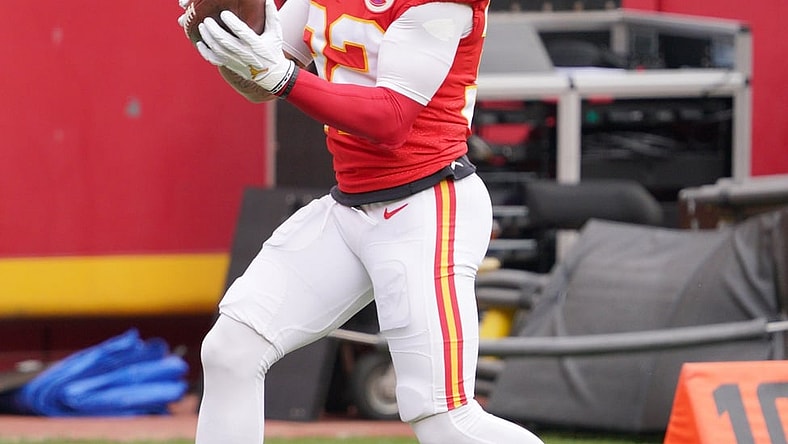 Jan 17, 2021; Kansas City, Missouri, USA; Kansas City Chiefs strong safety Tyrann Mathieu (32) warms up before the AFC Divisional Round playoff game against the Cleveland Browns at Arrowhead Stadium. Mandatory Credit: Denny Medley-USA TODAY Sports