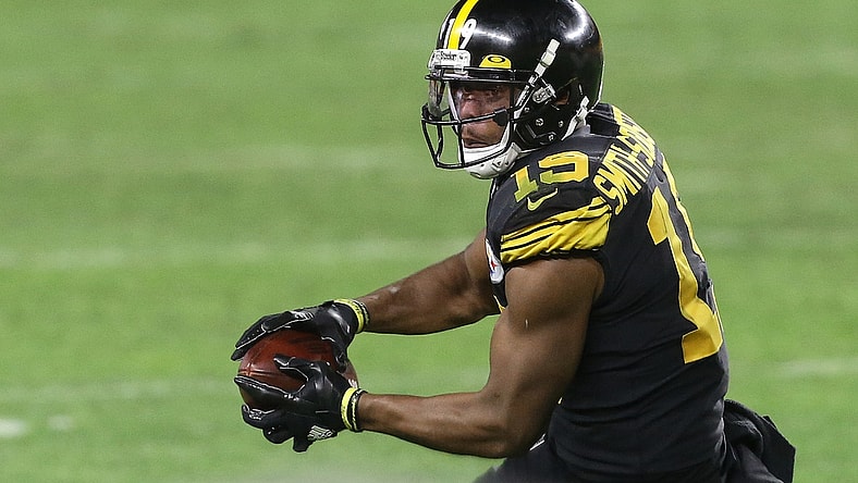 JuJu Smith-Schuster staying with Pittsburgh Steelers on 1-year deal