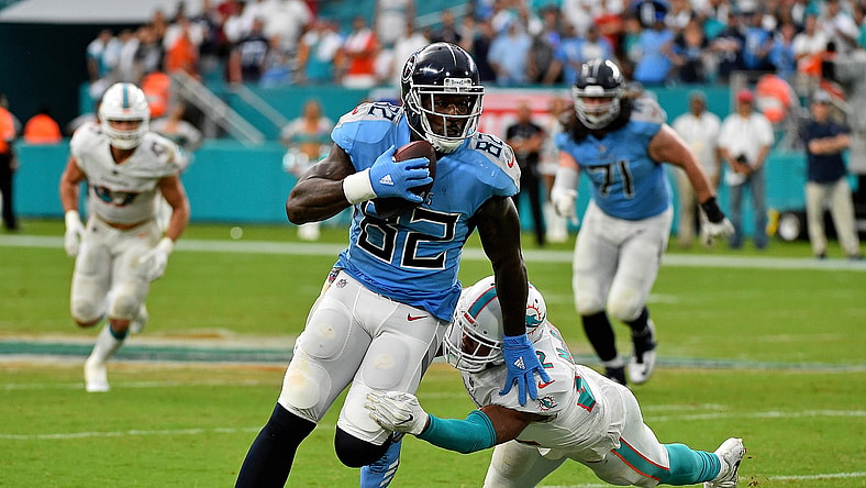 Pro Bowl tight end Delanie Walker to come back for 2021 NFL season