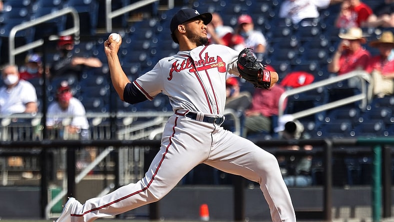 Apr 7, 2021; Washington, District of Columbia, USA; Atlanta Braves starting pitcher Huascar Ynoa (19) pitches against the Washington Nationals in the first inning at Nationals Park. Mandatory Credit: Geoff Burke-USA TODAY Sports