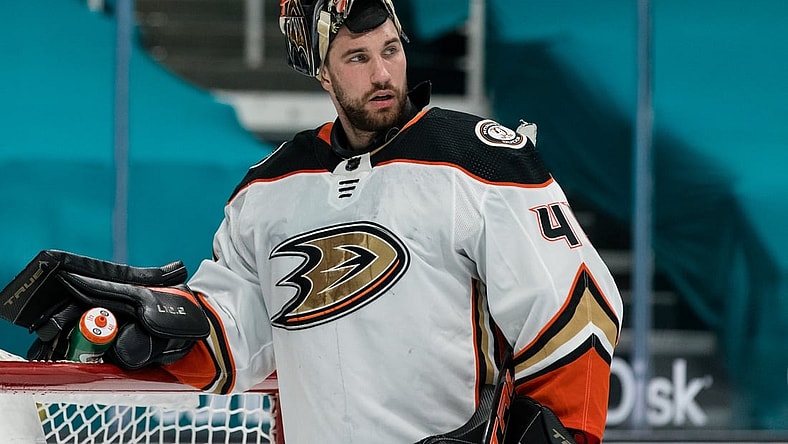 Apr 12, 2021; San Jose, California, USA; Anaheim Ducks goaltender Anthony Stolarz (41) takes a break in the second period against the San Jose Sharks at SAP Center at San Jose. Mandatory Credit: John Hefti-USA TODAY Sports