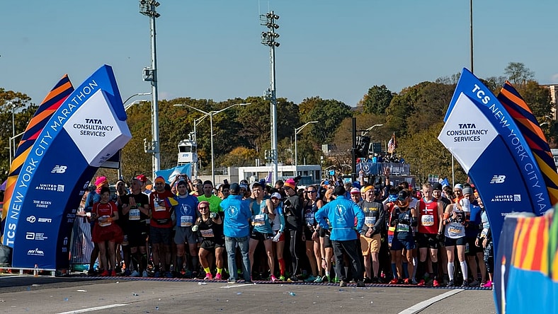 Nov 3, 2019; New York, NY, USA; Runners prepare to cross the Verrazzano bridge during the 2019 TCS New York City Marathon in New York, NY. Mandatory Credit: John Jones-USA TODAY Sports