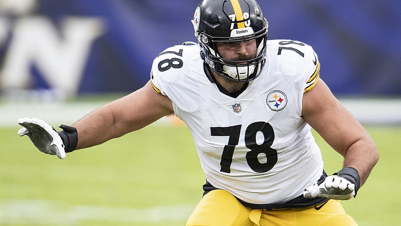 Nov 1, 2020; Baltimore, Maryland, USA;  Pittsburgh Steelers offensive tackle Alejandro Villanueva (78) blocks during first half against the Baltimore Ravens at M&T Bank Stadium. Mandatory Credit: Tommy Gilligan-USA TODAY Sports