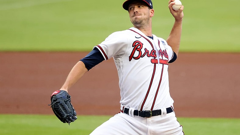 Jun 2, 2021; Atlanta, Georgia, USA; Atlanta Braves starting pitcher Drew Smyly (18) pitches to a Washington Nationals batter during the first inning at Truist Park. Mandatory Credit: Jason Getz-USA TODAY Sports