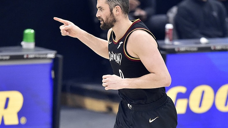 Oklahoma City Thunder trade for Kevin Love