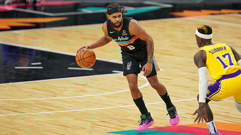 Brooklyn Nets sign Patty Mills